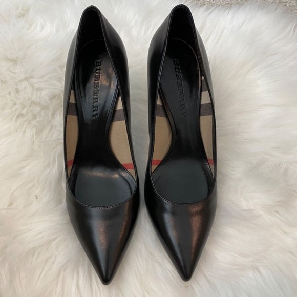 Burberry Mawdesley Pump. Black. EU 38 - Picture 2 of 15